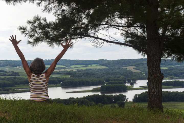 5 Beautiful Scenic Hikes in Illinois